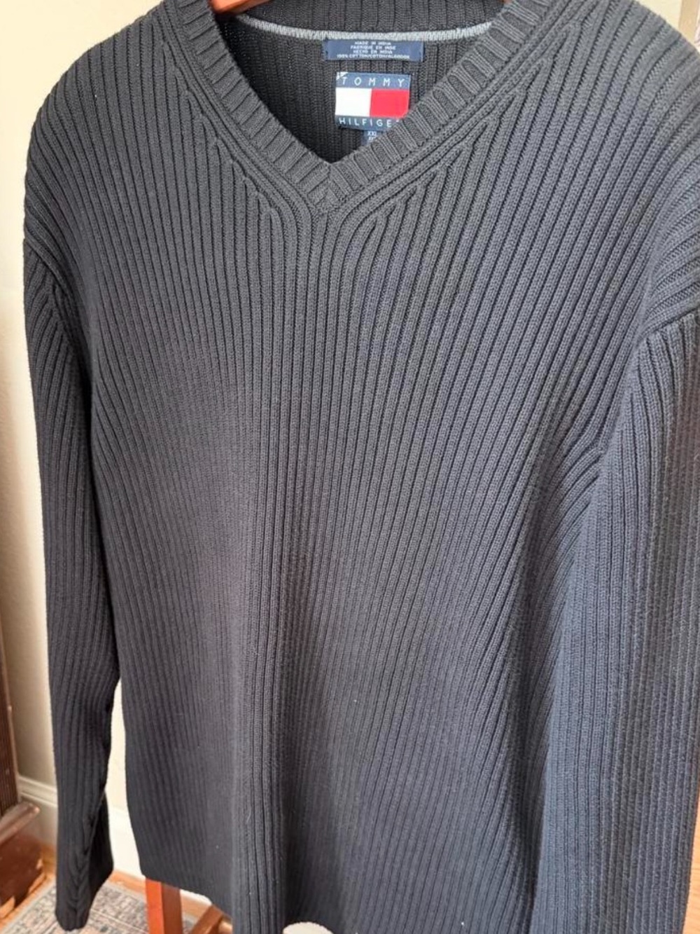 Vintage Y2K Tommy Hilfiger Sweater